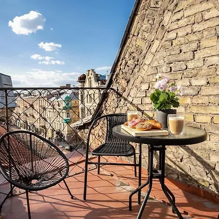 Luxury In Gediminas Avenue With Terrace ヴィリニュス