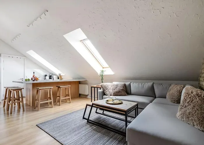 Luxury In Gediminas Avenue With Terrace