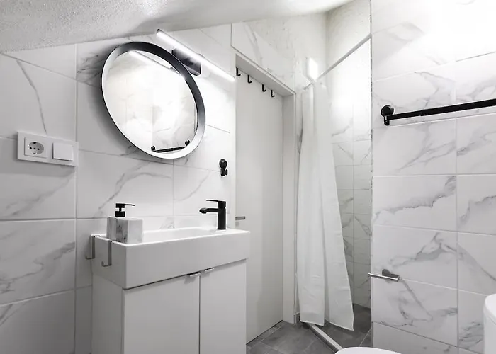 Butas Luxury In Gediminas Avenue With Terrace Vilnius