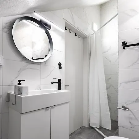 Apartment Luxury In Gediminas Avenue With Terrace Wilna