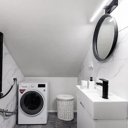 Luxury In Gediminas Avenue With Terrace Apartment Wilna