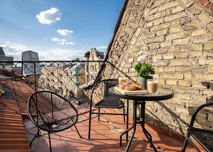 Luxury In Gediminas Avenue With Terrace ヴィリニュス